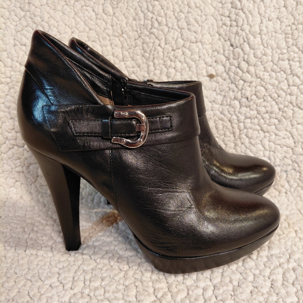 GEOX Cuoio Respira Black Leather Women's Mezzo Stiletto Ankle Booties - Sz. 8.5